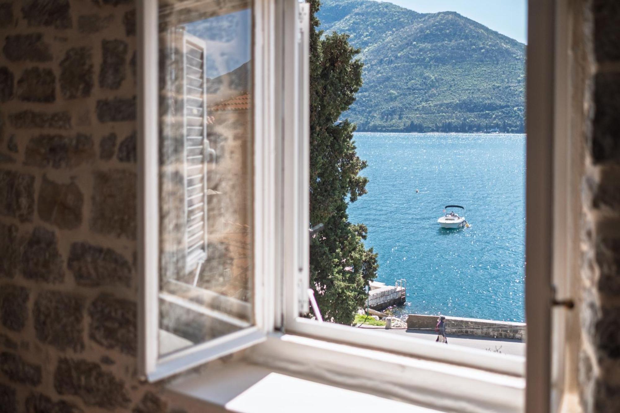 Bluemarine Rooms & Apartments Perast Exterior photo