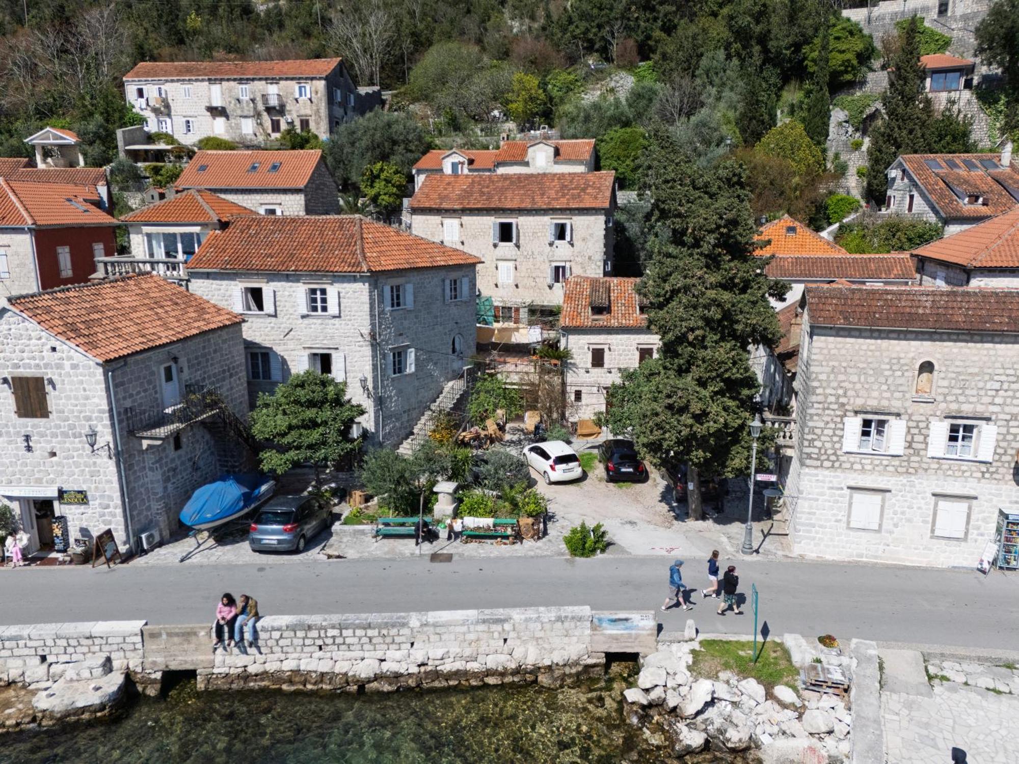 Bluemarine Rooms & Apartments Perast Exterior photo